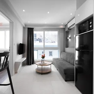 Bonsai, Nilie Hospitality Mgmt Διαμέρισμα